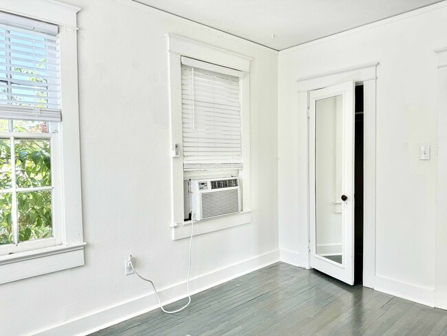 Foto del edificio - 916 Park Blvd