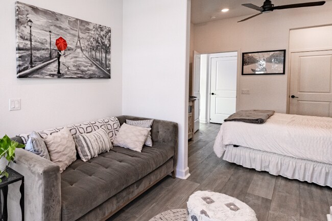 Foto del edificio - 10450 Galen Wy