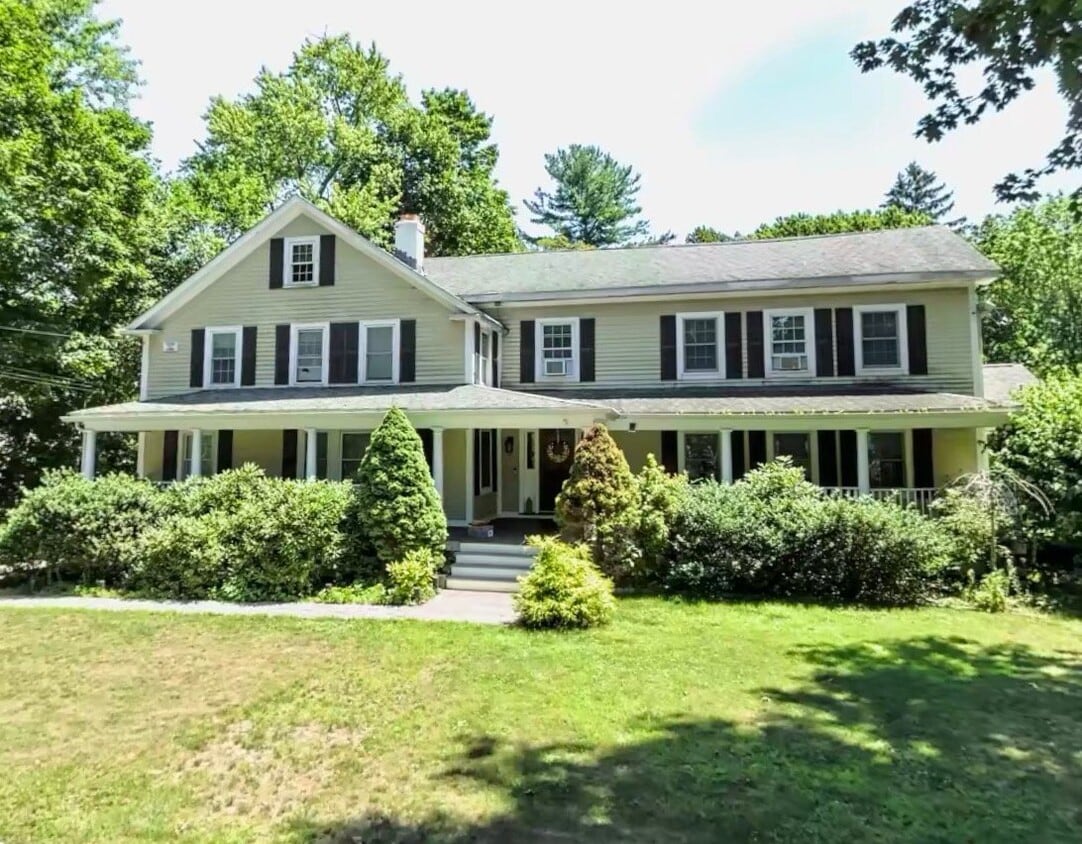 Photo - 93 Springs Rd (Bedford, MA)