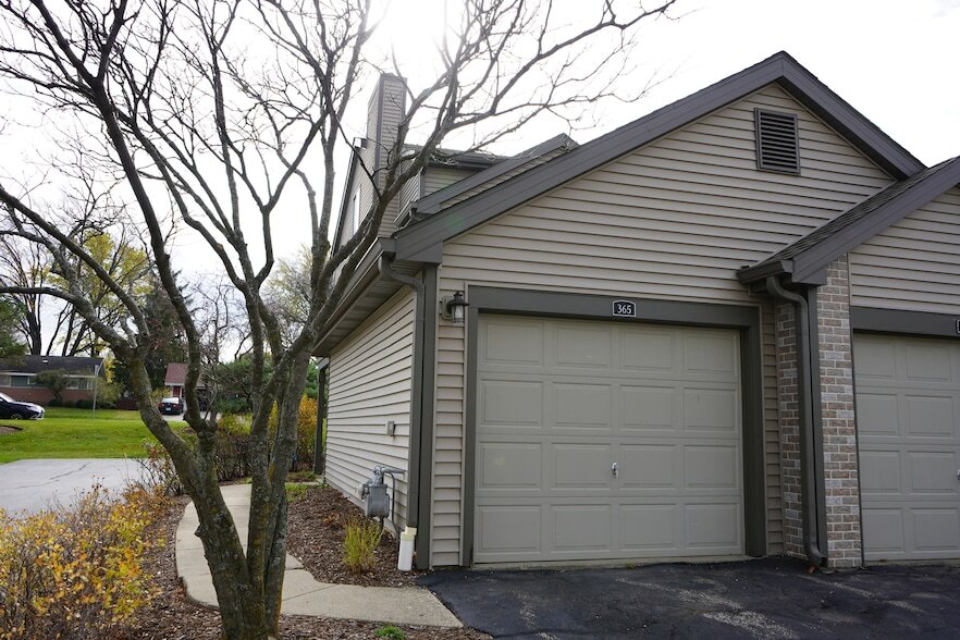 Foto principal - 365 Grissom Ct