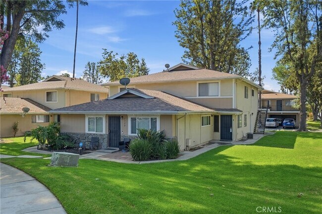 Foto del edificio - 1328 Primrose St