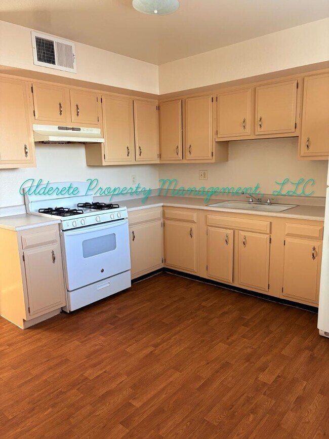 Foto del edificio - 8309 Trumbull Ave SE