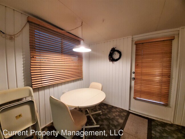 Building Photo - 2 br, 1.5 bath House - 3050 Beck Blvd  K-3