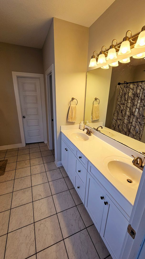 Foto del edificio - 3 BR 2 BA Garland Shores Subdivision