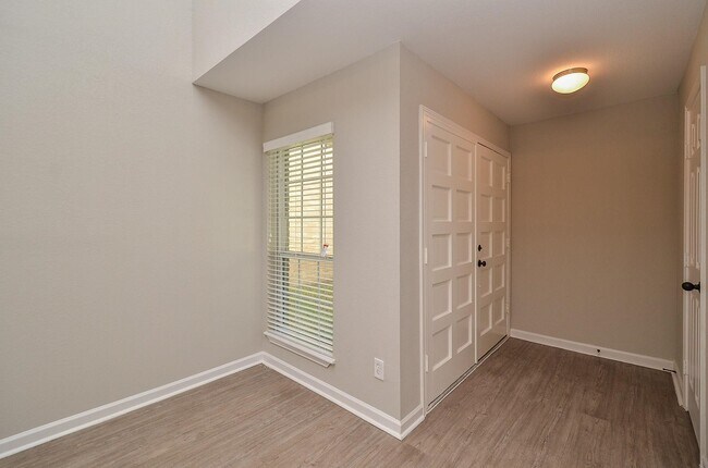 Foto del edificio - 13214 Ravensway Dr