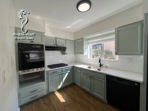 Building Photo - 1727-1727 Reed St