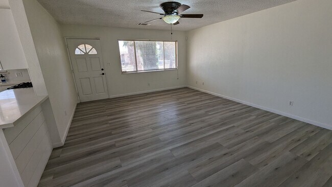 Foto del edificio - Updated 3 Bedroom 2 Bath Home