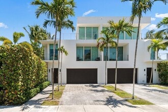 Building Photo - 243 Venetian Dr