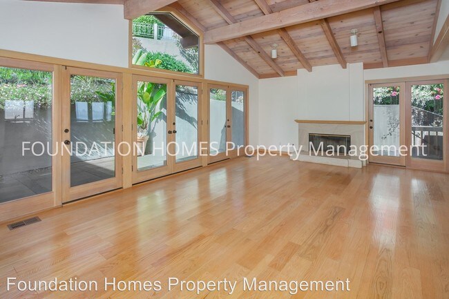 Building Photo - 4 br, 3.5 bath House - 59 Via Los Altos