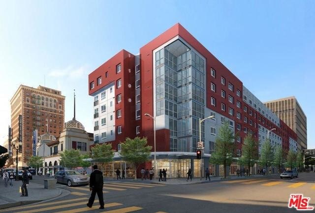 Foto principal - 1100 S Hill St