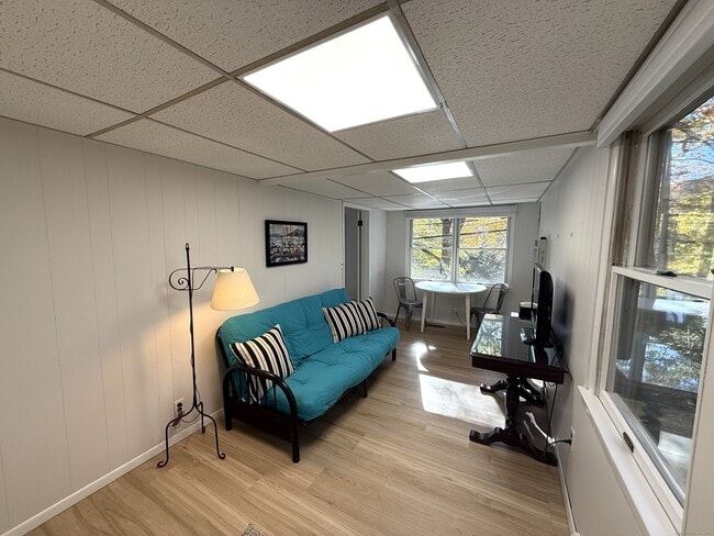 Building Photo - 11 Bogus Hill Rd