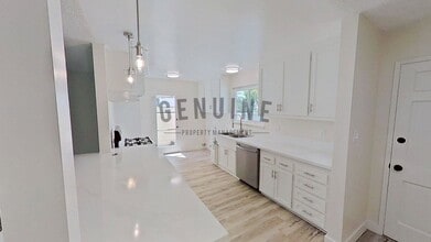 Building Photo - 4812 Marion Ave