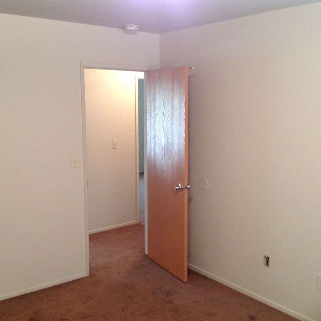 Building Photo - 813 Panoche Dr