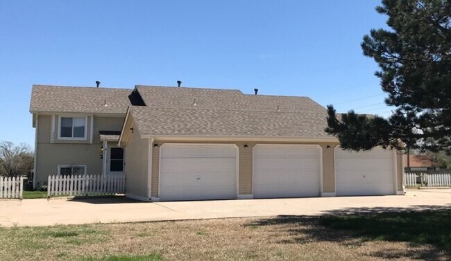 Foto del edificio - Gold Coast Townhomes 5 unit condo