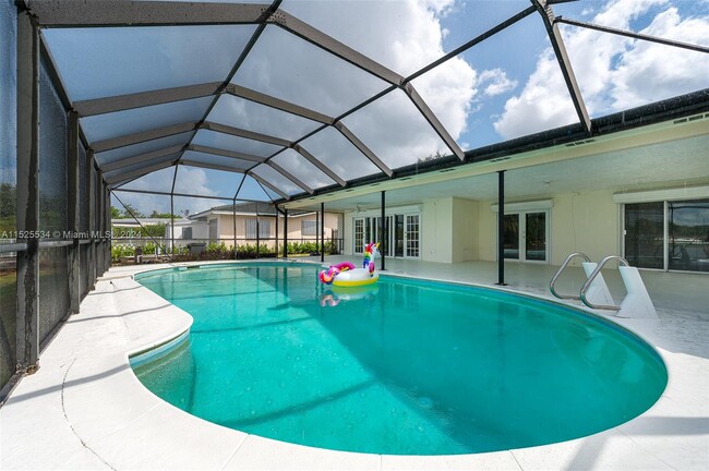 Foto del edificio - 21320 NE 25th Ct