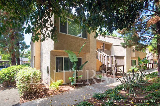 Building Photo - 8571 Villa La Jolla Dr