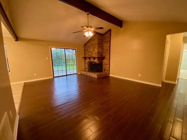 Foto del edificio - 3 Bedroom 2 Bath Home in Shreveport!