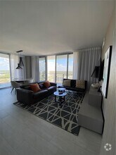 Building Photo - 4010 S Ocean Dr