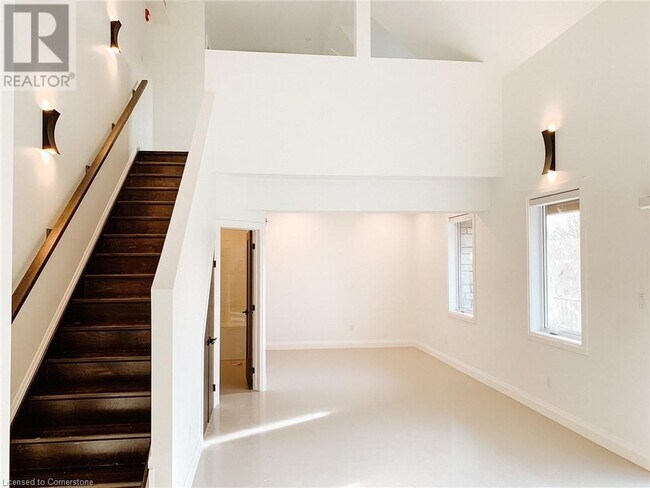 Photo du bâtiment - 150 Alma St