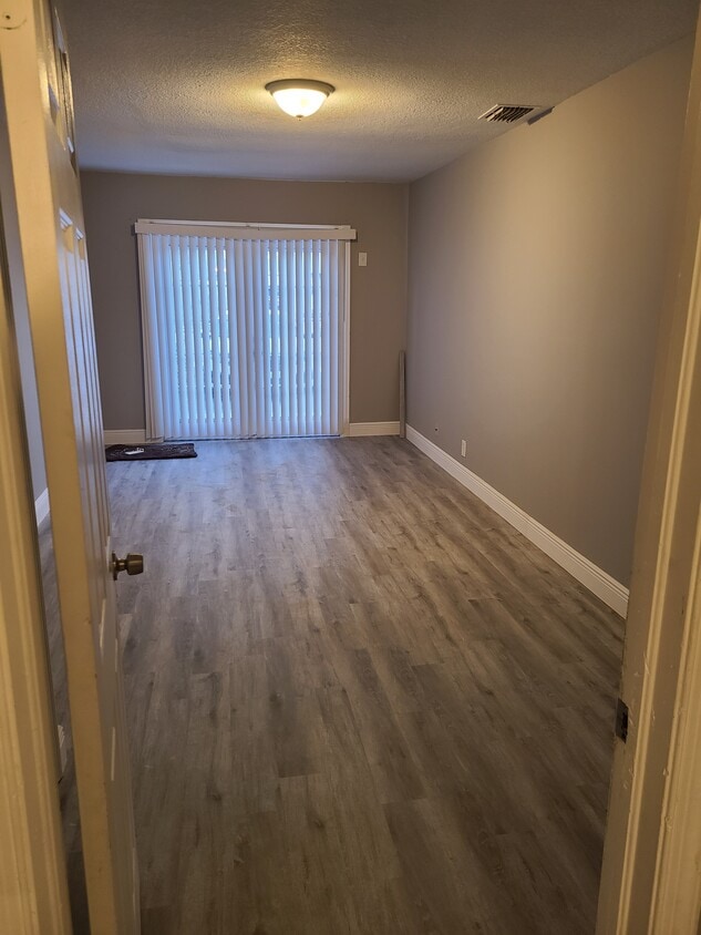 1215 SW 73rd Ave, North Lauderdale, FL 33068 House for Rent in North