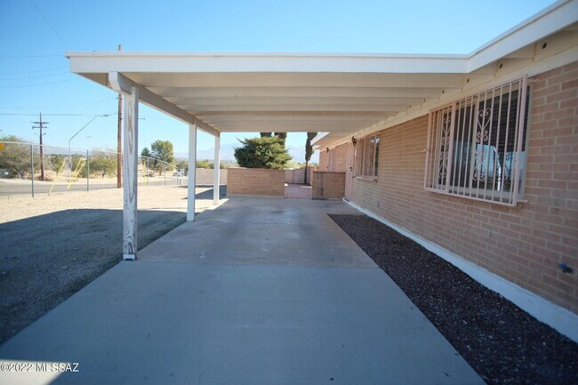 Foto del edificio - 3201 S Mead Ave