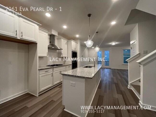 Foto del edificio - 2061 Eva Pearl Dr