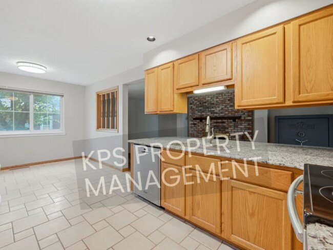 Foto del edificio - 1915 Cypress Ln