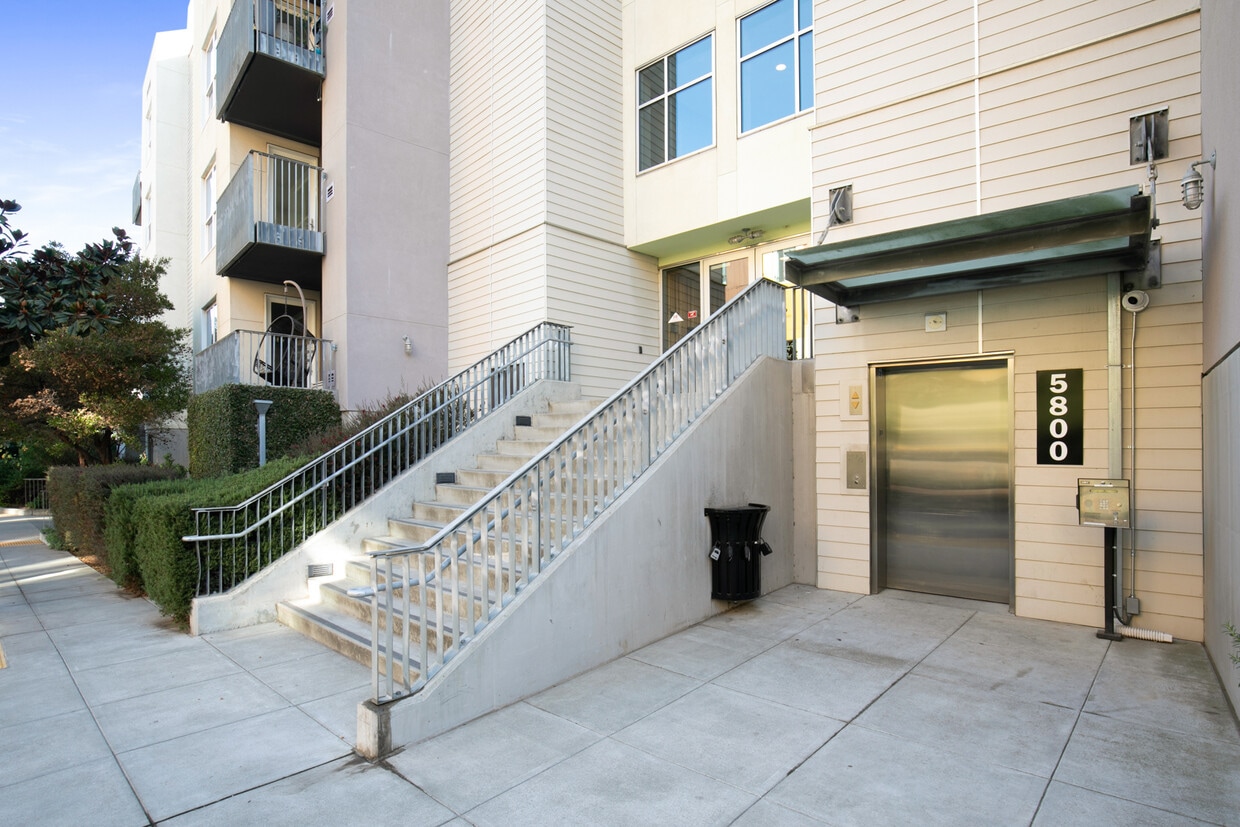 Entrance - 5800 3rd St