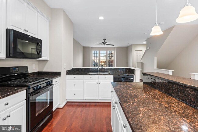 Building Photo - 44321 Ocelot Way