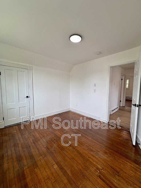 Foto del edificio - 7 Griswold Ct