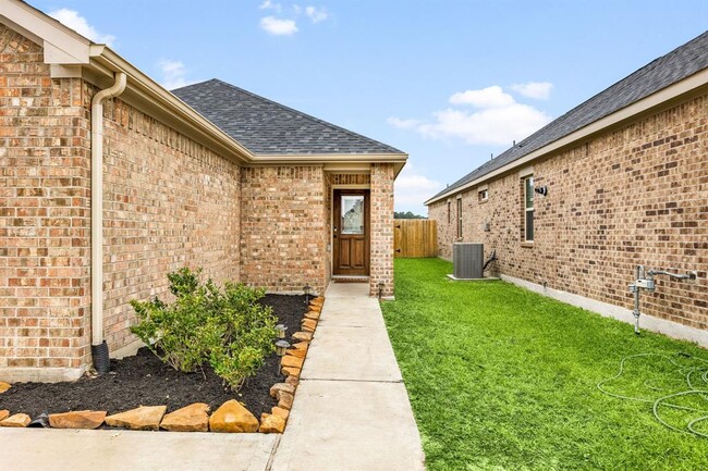 Foto del edificio - 22630 Rosebush Hl Rd
