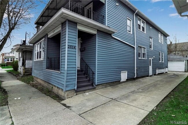 Building Photo - 2514 Delaware Ave
