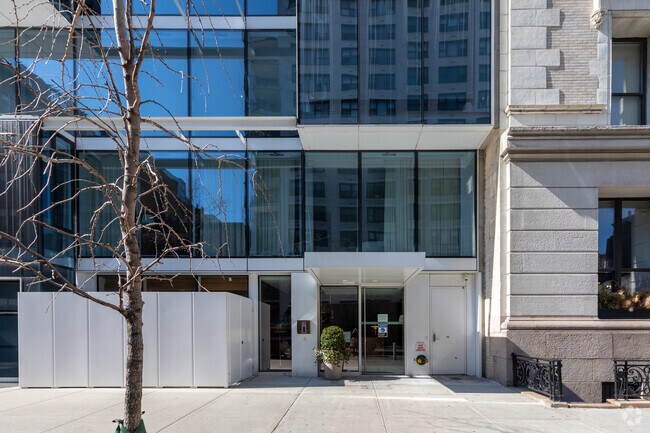 Building Photo - 57 Irving Pl