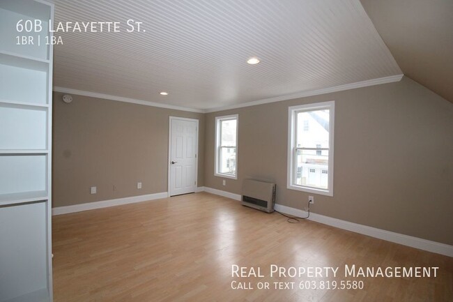 Building Photo - Spacious 1 Bedroom Apartment in Rochester!