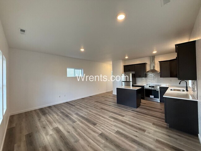 Building Photo - New Construction 3 Bed/2 Bath Duplex with Modern Finishes – Great Location