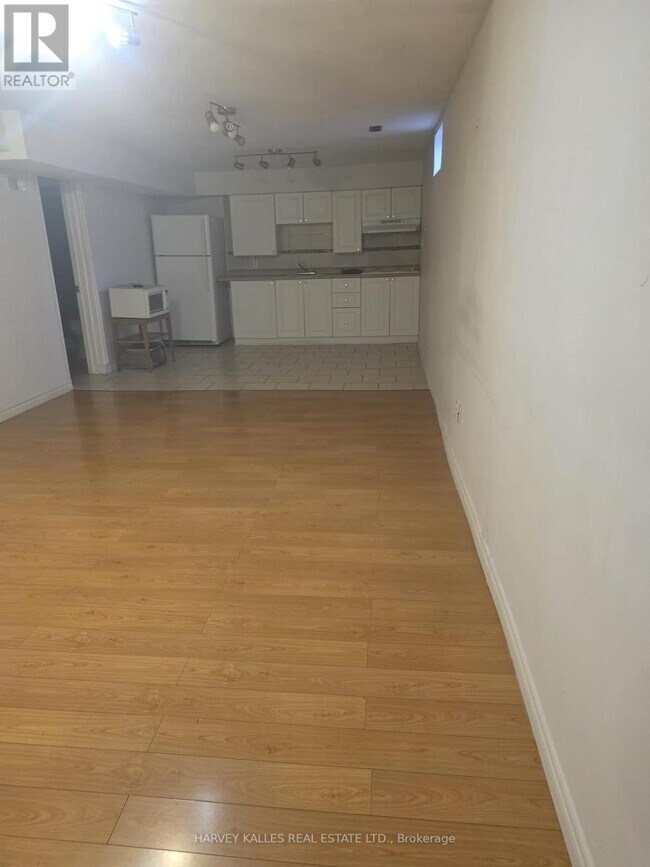 Building Photo - 54 Aileen Rd