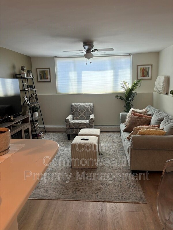 Foto del edificio - 101 Waite St