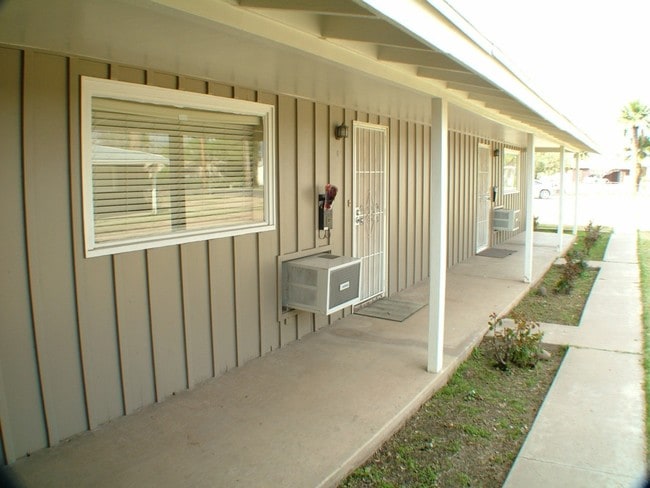 Porch - Bel Air Triplexes