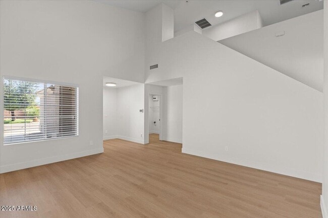 Building Photo - 2289 W Hayden Peak Dr