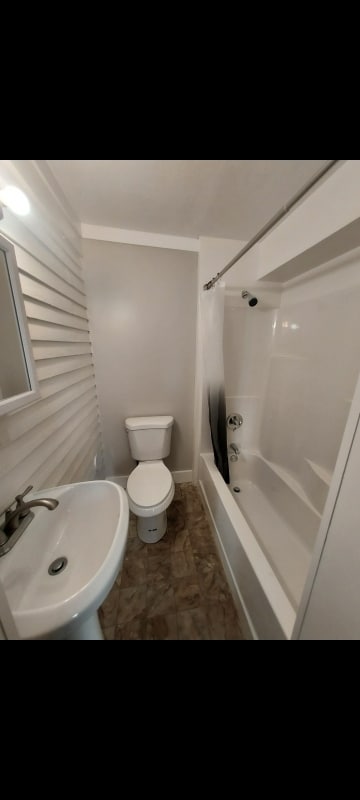 Foto del edificio - 216 Wilson Ave