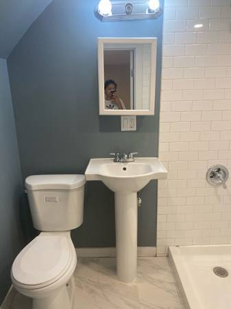 Building Photo - 132 Phoenix St