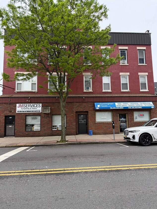 Foto principal - 970 Broadway