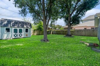 Building Photo - 1720 Libbey Dr