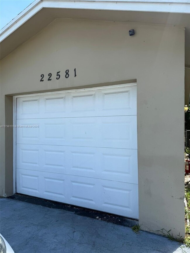 Foto del edificio - 22581 SW 65th Ave