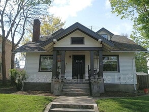 Building Photo - 1735 W Tenth Ave
