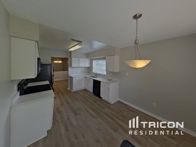 Foto del edificio - 1507 Crossridge Dr