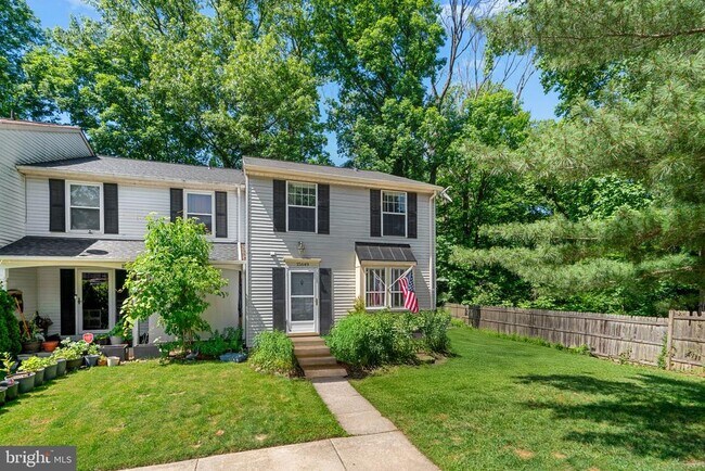 Foto del edificio - 15649 Mews Ct
