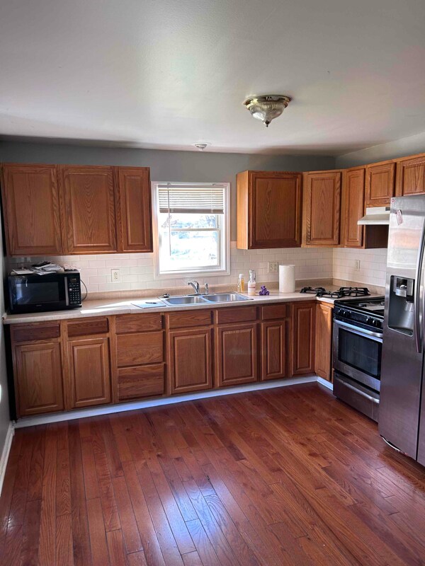 Primary Photo - 351 Sunset Dr