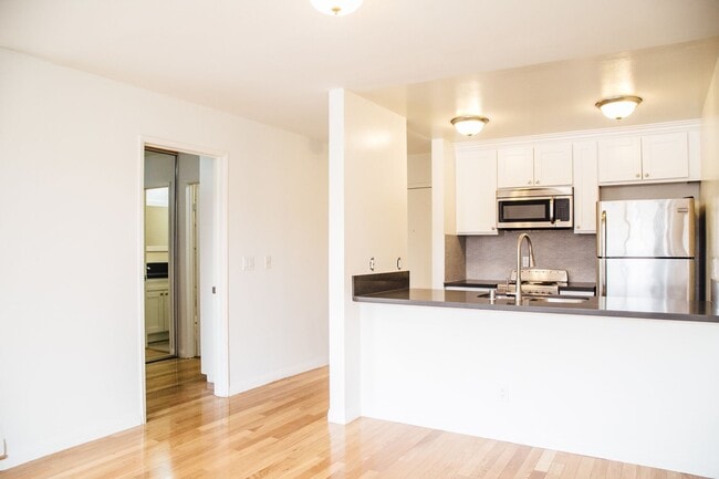Foto del interior - West Knoll Plaza Apartments