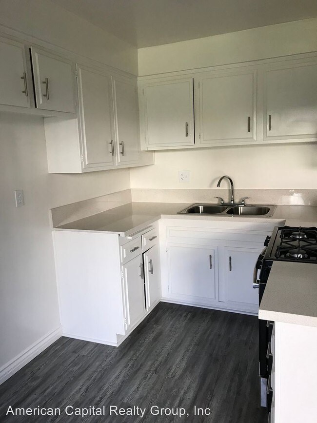 Foto del edificio - 9931 Tweedy Ln